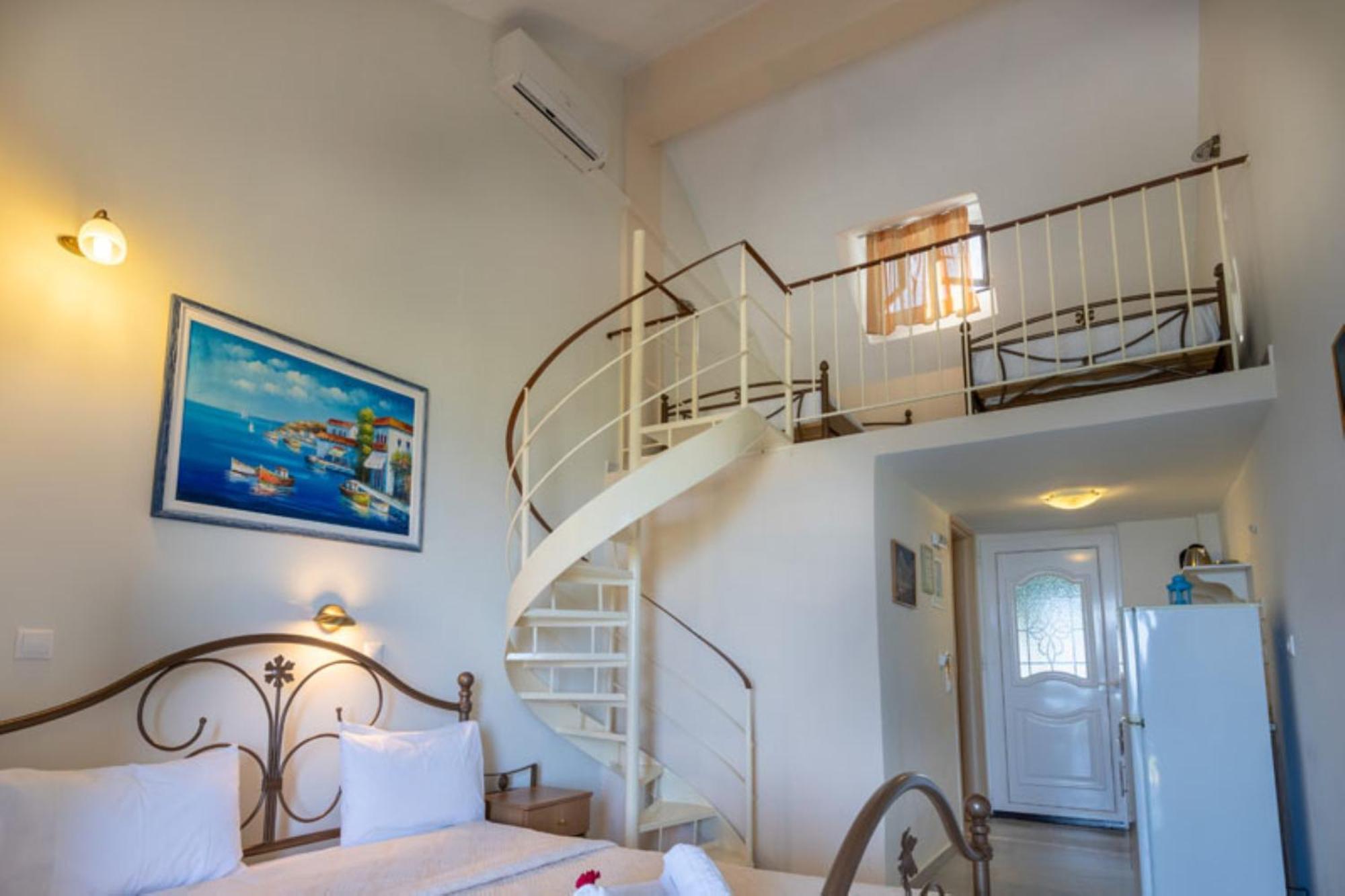 Hotel Pansion Koroni L'Antic Exterior foto