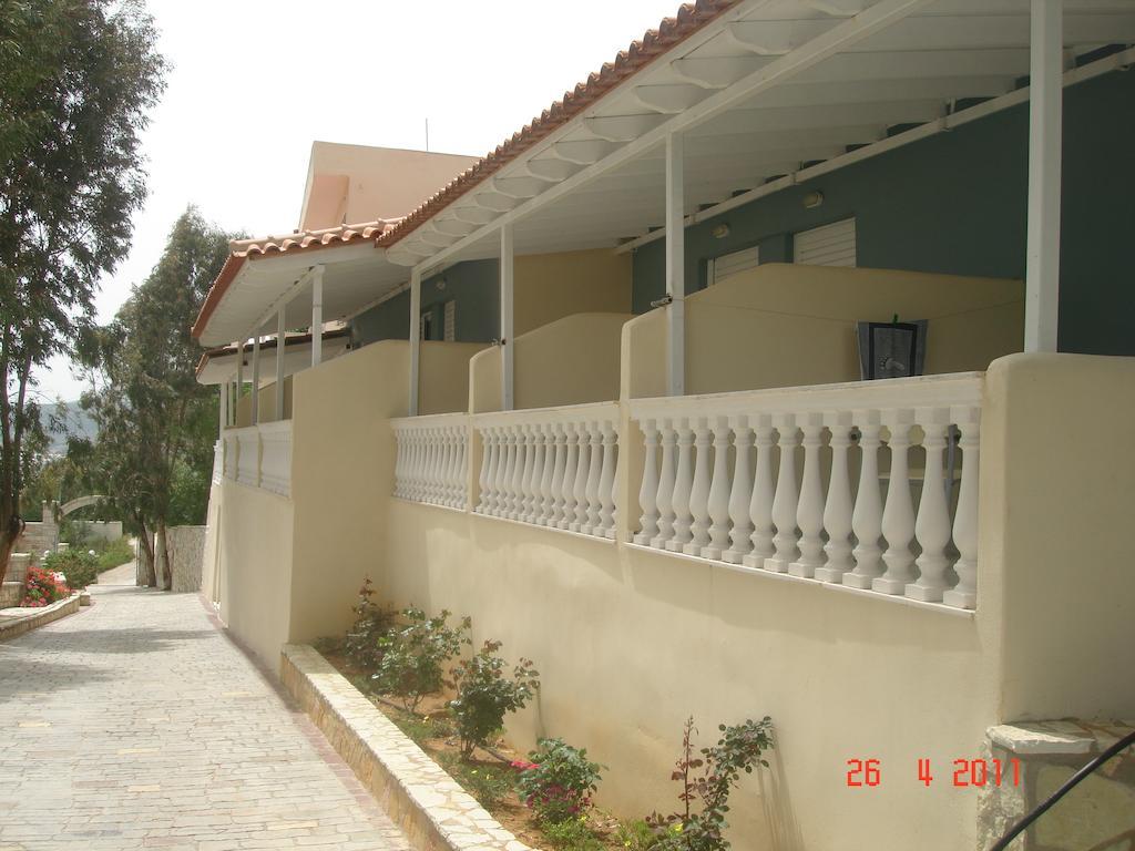 Hotel Pansion Koroni Exterior foto